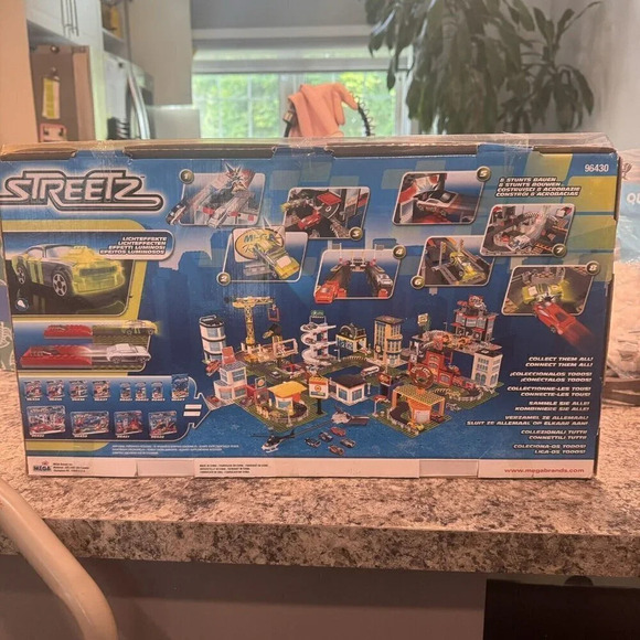 Mega Bloxs  Streetz Raceway New In‎ box - Picture 5 of 6